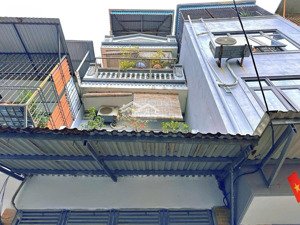 bán nhà đường láng_nhà dân xây dt42m2x4t mt 3,6m_50m ra phố_ giá chỉ 9,5 tỷ