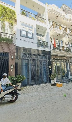 chủ kẹt bán gấp nhà 4x15m 2 lầu như hình _ hẻm 6m đường phạm đăng giảng.