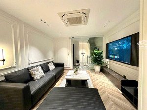 cổ linh. 1 căn duy nhất. 48m .6 tầng. thang máy. mt 4,5m giá 13 tỷ. . cổ linh long biên. bán nhà n