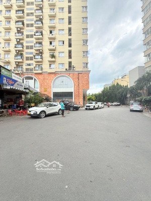 vị trí vàng phan huy ích tân bình (p15) hẻm to hơn mặt tiền, xe tải quay đầu