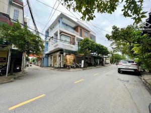 đất kiệt ô tô đậu đỗ 05/12 nam cao, thông tôn đức thắng và phạm như xương