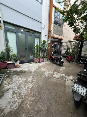 cần bán gấp! nhà đẹp 4 tầng vạn kiếp -phan xích long 42m2 4pn có sân rộng, hơn 6 tỷ tl