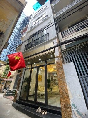 bán nhà riêng tại thịnh quang, 20,5 tỷ, 50m2, 5pn, 5wc, đống đa, hà nội