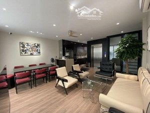 bán tòa nhà 6t x 90m phố thạch bàn, long biên thang máy - ô tô vào nhà - trung tâm phố nhỉnh 15 tỷ