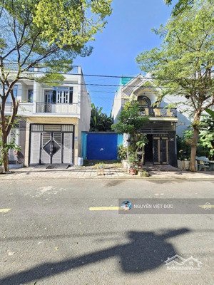 bán gấp đất ngay đường lê hồng phong gần ngã 6 an phú và ngã tư chiêu liêu khu dân cư đồng bộ