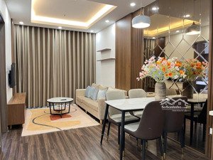 căn hộ 2pn, 2wc giá siêu tốt, ban công đông nam thoáng mát, vị trí trung tâm tại hoàng huy commerce