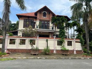 đẳng cấp ! bán siêu biệt thự view sông sài gòn p. an khánh quận 2.dt 30x20m. vị trí cực đẹp. 210 tỷ