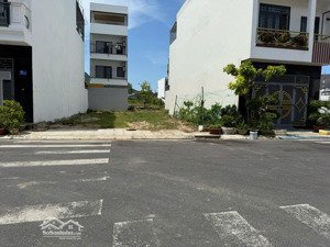 bán đất nền kđt nam vĩnh hải dt 100m2, lô đất đẹp, đường rộng 13m, gần biển, giá 4ty350tr