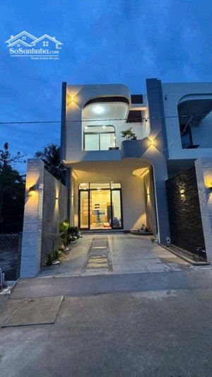 bung gấp căn nhà 1 trệt 1 lầu chỉ 600tr gần bờ kè bửu long-sổ riêng full thổ cư .