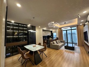 e đức chuyên cho thuê cc sun square đang có 8 căn giá tốt 2pn-3pn giá từ 12 triệu,xem nhà 24/7