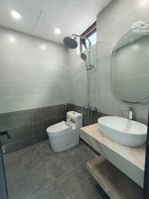 nhà mới 7 tầng thang máy - lô góc 3 mặt ngõ - ô tô vào nhà - phố trần cung - cầu giấy