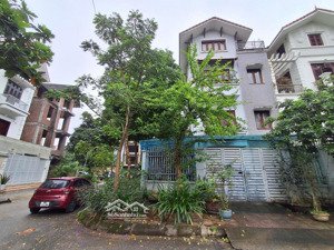 bán nhà biệt thự trung ương đảng 160m², nhà 4 tầng, mt 23m, lô góc 3 mặt tiền, giá 39,5 tỷ tl