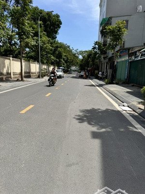 bán đất phân lô thạch bàn 100m², ô tô tránh, vỉa hè kinh doanh giá chào 16,8 tỷ còn tl