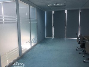 cho thuê văn phòng tại võ văn dũng giá rẻ diện tích 20m2, giá 4,5 triệu ,có xuất hóa đơn