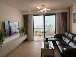 chính chủ em cần đi nước ngoài muốn bán căn 3pn rộng 146m2 tầng cao