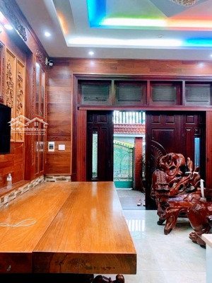 nhà dg 11 - ql13 cũ hbp - nhà hxt - đường trước 7m nhà đẹp mới như hình