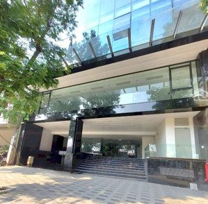 bán nhà mặt phố đội cấn 485m2, 9 tầng 1 hầm giá: 450 tỷ. tây hồ