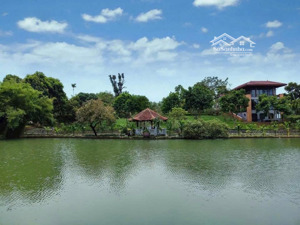 bán lô đất vừa đầu tư vừa nghỉ dưỡng view hồ gần trường dhqg và ql21