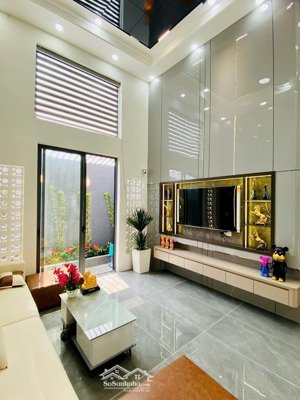 bán nhà thủ đức 2tỷ390 đang cho thuê 20tr/th