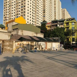 chính chủ cho thuê nhà + đất 210m2 vuông vắn 3 mặt tiền khu đô thị đại thanh thanh trì hn