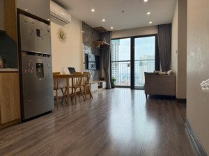 mình chính chủ bán gấp căn hộ 2 phòng ngủ 1 vệ sinh, 56m2, toà s301 vinhomes smart city