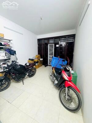 BÁN NHÀ MẶT NGÕ TỰU LIỆT, Ô TÔ VÀO NHÀ, SÁT MẶT PHỐ, 46M2 X 5 TẦNG, SỔ BÁNH CHƯNG