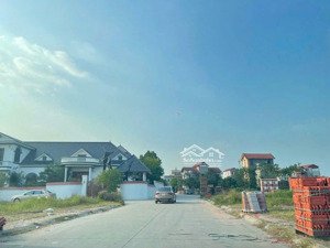 bán nhanh 88m2 đấu giá phạm hồng thái-hưng yên, đường rộng 8m + vỉa hè 3m,vị trí trung tâm sầm uất