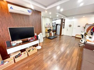 bán căn hộ 1014, ct1, chung cư 103, văn quán, hà đông, hà nội. giá 5,94 tỷ đồng (có thương lượng).