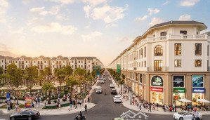 chiết khấu 30% cho căn nhà đại lộ 4 mùa vin3 giá chỉ 20,x tỷ