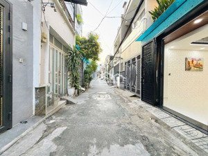 nhà đẹp hẻm xe hơi nguyễn văn khối 5 tầng 8 tỉ hơn