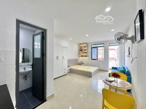 căn studio ban công quận 10, gần nhà thi đấu phú thọ, thang máy, full nội thất