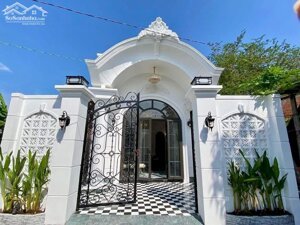 Nhà mới xây dựng tân cổ điển đường oto 7 chỗ Tân Mỹ Chánh.