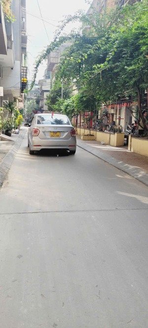 chính chủ cần bán nhà 7 tầng thang máy phố phương mai ,ngõ thông kinh doanh