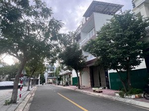 nhà 3 tầng đối diện công viên kđt hà quang i - có sổ hồng - chỉ 9.5 tỷ