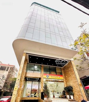 vip!!! siêu đẹp!!! mặt tiền đường trần khắc chân quận 1