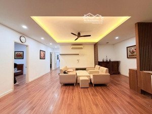 bán căn hộ tòa a2 đông đô green phú thượng, 109m2, 8 tỷ, 4 ngủ, 2 vs, sổ đỏ cc, full nội thất.