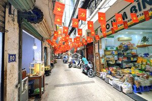 lô góc ngọc hà, trước nhà 3,5m, dt 45m2, ngõ thông kd sầm uất, chỉ 11,1 tỷ hàng xóm lăng bác