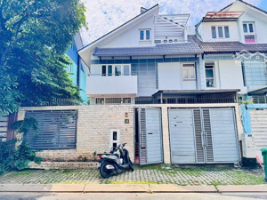 bán biệt thự song lập phú mỹ vạn phát hưng 36tỷ liên hệ mạnh đạt