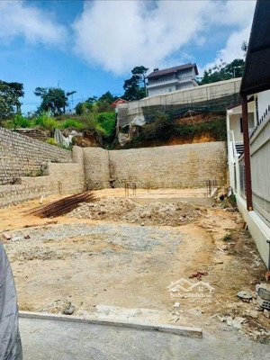 chấp nhận lỗ gần 1,2 tỷ - bán nhanh trước tết lô đất 249m2 tại trung tâm tp đà lạt