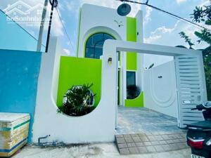 Nhà lầu mới xây dựng đường oto 3m, gần Quảng Trường, Tp Mỹ Tho, Tiền Giang