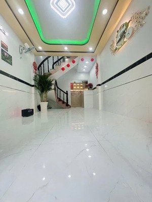 nhà đẹp giá rẻ 3 tầng btct 28m2 phùng tá chu mới đẹp dọn vào ở ngay chỉ 4.5 tỷ
