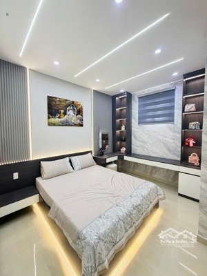 chỉ 5,55 tỷ có ngay nhà 3 tầng đường tl37, q12 - sổ hồng riêng full nội thất xịn - mua là ở ngay