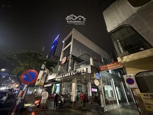 góc 2mt có 3 mặt thoáng 215m2 mt9m phố tài chính đ.ng.văn linh rộng 32m lề 10m siêu vip sẵn 50tr/th