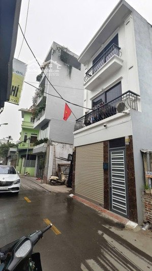 bán nhà phân lô oto tranh kinh doanh ngọc hồi- thanh trì dt50m*3 tầng * giá 10 tỷ.