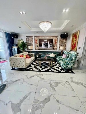 bán biệt thự hồ văn huê - 114m2 - 6 tầng - 39.9 tỷ - thang máy, full nt nhập khẩu, hẻm xe hơi 8m