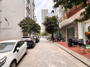 phân lô vỉa hè- hàng xóm himlam vạn phúc:
vị trí kinh doanh.
diện tích: 75m* mt5m* 7 tầng thang máy