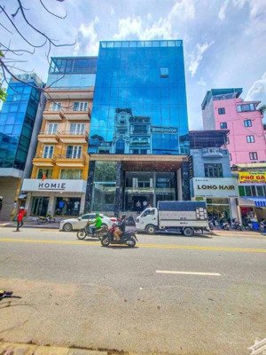 cho thuê nhà mặt phố hoàng ngân diện tích 140m2 x 7 tầng mặt tiền 7m vị trí đẹp 