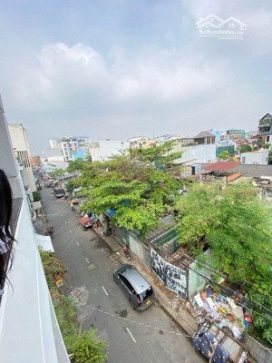 bán nhà đường số lâm lâm bền f tân thuận tây(quận 7)-4 tầng-4 x16m -có thang máy- nt-nhỉnh 17 tỷ