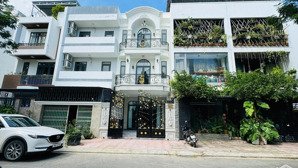 bán nhà 3 tầng full nội thất có thang máy kđt hà quang 2 trung tâm nha trang giá 11,9 tỷ
