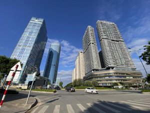 chính chủ bán gấp: 3pn - 105m2 - 12 tỷ - tầng cao view đẹp - rẻ nhất thị trường